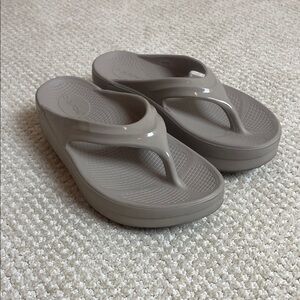 Oofos Platform Sandals